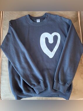 Heart Crewneck Black Sweatshirt